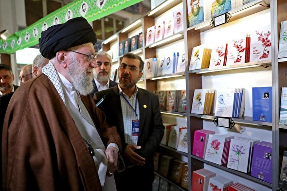 گپ‌وگفت صمیمی ناشران با امام خامنه‌ای در نمایشگاه کتاب تهران