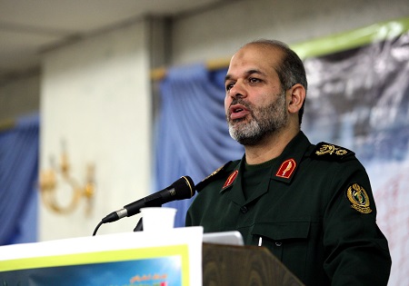 سردار وحیدی: وزارت دفاع در خط مقدم مقابله با دشمن قرار دارد‌