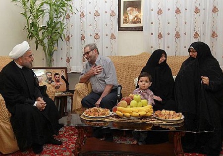 پدران و مادران شهید افتخارات بزرگی برای نظام و ملت ایران اسلامی هستند