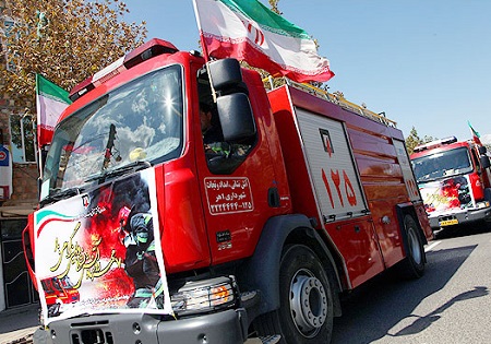 رژه خودرویی آتش‌نشانان در مازندران