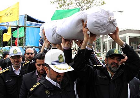 تصاویر/ مراسم تشییع و تدفین پیکر شهدا در ستاد پلیس راهور (2)
