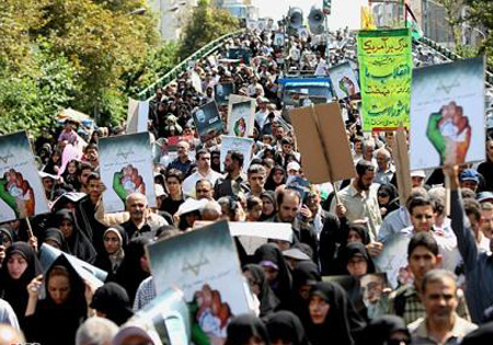 راهپیمایان تهرانی با مردم خوزستان همدردی کردند