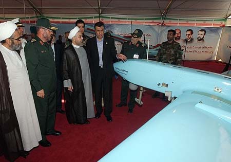 ۲ موشک جدید کروز دریایی و جدیدترین پهپادهای ایران رونمایی شدند