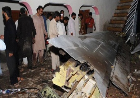 انتشار اولین عکس از لاشه هواپیمای ناجا