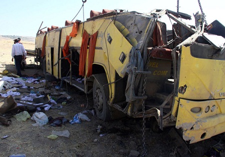 8 کشته و 51 زخمی در تصادف اتوبوس و کامیون در بجنورد