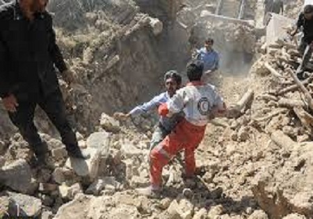 «خود امدادی و دیگر امدادی» یکی از مهمترین پیام‌های زلزله مهیب و مخرب بم بود
