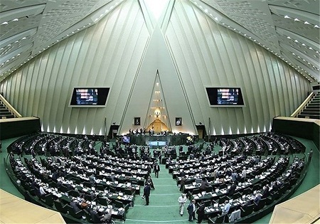 خانواده‌های زندانیان تبعه ایران در ترکمنستان مقابل مجلس تجمع کردند