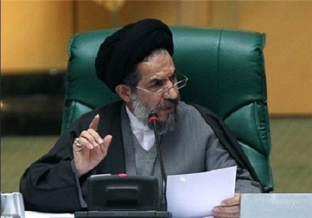 وحدت، ایستادگی و بازگشت به هویت دینی اصول پیروزی ملت ایران