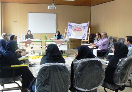 دومین نشست تخصصی شعر سرایی خلاق در مازندران برگزار شد