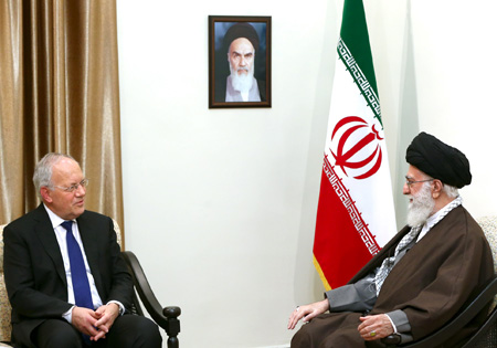 تجار سوئیسی می‌توانند با سرمایه‌گذاری در ایران مبادلات دو کشور را بهبود بخشند