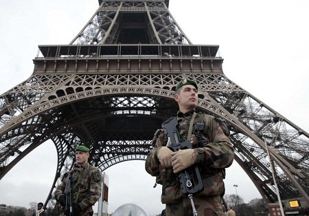 پاریس توطئه یک حمله تروریستی را خنثی کرده است