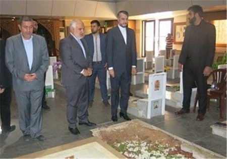 ادای احترام معاون وزیر خارجه ایران به ذوالفقار شهید حزب‌الله