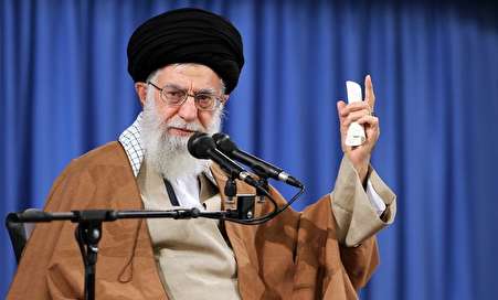 قائد الثورة الإسلامية: التوسع الثوري سيهزم العدو في هجومه على المعنويات