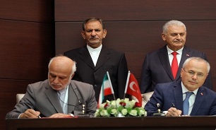 Iran, Turkey Sign Cooperation Deals in Scientific, Environmental Areas