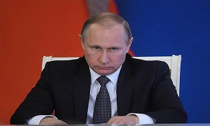 Putin Signs 'Foreign Agent' Media Law