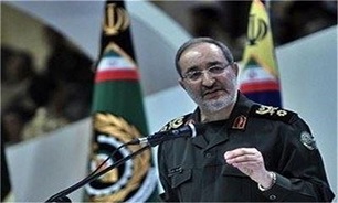 Official Vows Iran’s Military Response to Law-Breaking in Persian Gulf