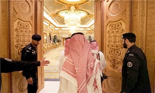 11 Saudi Princes Detained at Royal Palace
