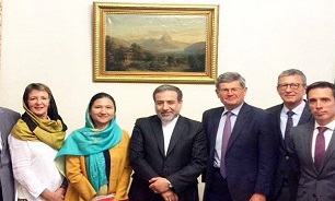 French Lawmakers Meet Iranian Deputy FM in Tehran