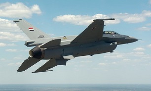 Iraqi Warplanes Bomb ISIL's Bases in Syria