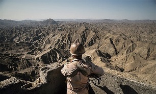 Iranian border guard martyred at Iraqi borders