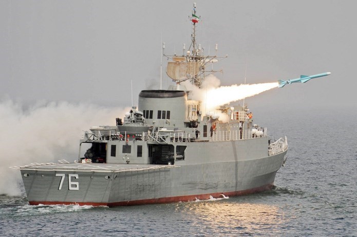 Increasing the depth of strategic defense of Iran at sea with Separ and Fateh