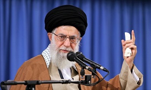 Supreme Leader Underlines Ineffectiveness of Sanctions against Iran