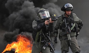 Israeli Forces Injure Nine Palestinians in Clashes Near Jerusalem