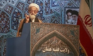 Senior Cleric Warns against US-Israel-Saudi Arabia Triangle against Iran