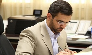 ICT min. lashes out at Instagram for blocking Iranian cmdrs accounts