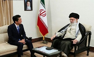 Japan's Prime Minister Meets Ayatollah Khamenei in Tehran