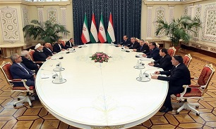 Iranian, Tajik Presidents Stress Resolve to Broaden Ties