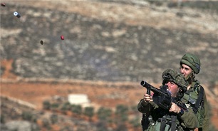 Israeli Army Kills Palestinian Youth in Gaza
