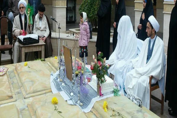 برگزاری مراسم عقد و ازدواج زوج ساروی در جوار حرم شهدای گمنام مرکز فرهنگی دفاع مقدس مازندران + تصاویر