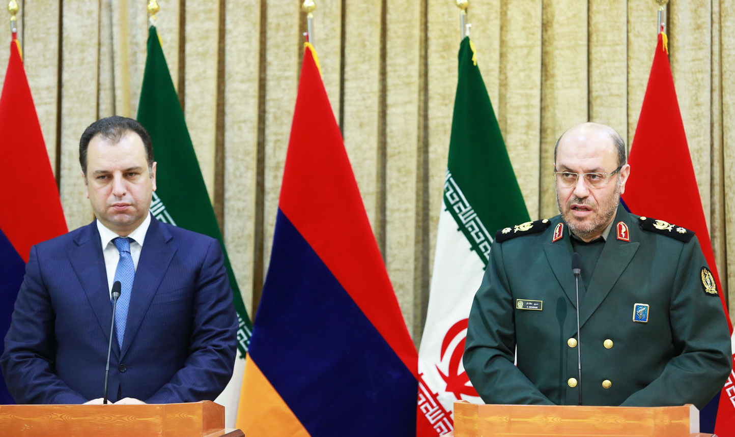 توسل به زور برای حل مشکلات منطقه مورد تأیید ایران نیست/ ارمنستان آماده همکاری با ایران در مبارزه با تروریسم است