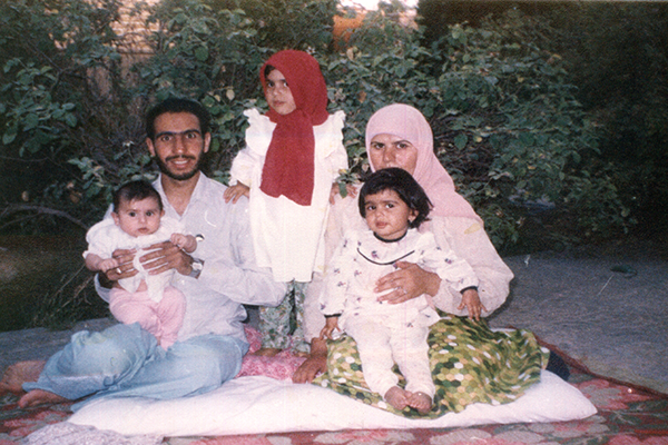شهید عبدالمهدی مغفوری به روایت همسر/ وقت کار من متعلق به بیت المال هستم