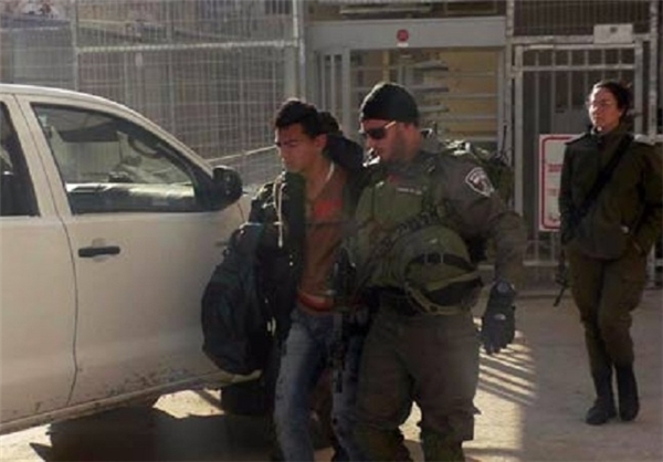 بازداشت دانش‌آموز 15 سال فلسطینی در داخل مدرسه‌+ تصاویر