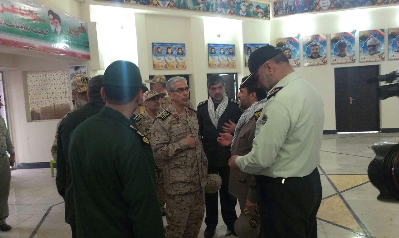 سرلشکر باقری از مرکز فرهنگی دفاع مقدس سوسنگرد بازدید کرد