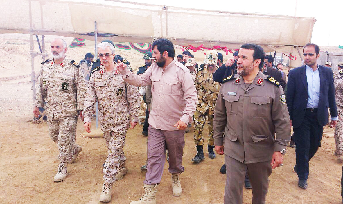 رئیس ستاد کل نیروهای مسلح از یادمان شهید باقری بازدید کرد