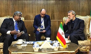 دیدار لاریجانی با روسای هیئت‌های پارلمانی در کنفرانس حمایت از انتفاضه