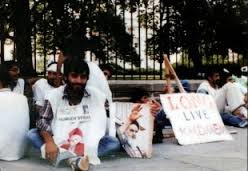 شهیدی که مقابل کاخ سفید از امام خمینی (ره) حمایت کرد