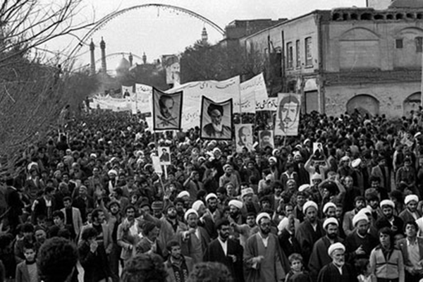 قیام 19 دی شتاب خاصی به حرکت انقلاب اسلامی داد