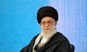امام خامنه‌ای جان باختن کارکنان کشتی نفت‌کش را تسلیت گفتند