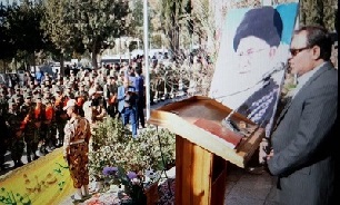 ملت ایران ایستادگی و قدرت خود را در دفاع مقدس به دشنمان نشان داد