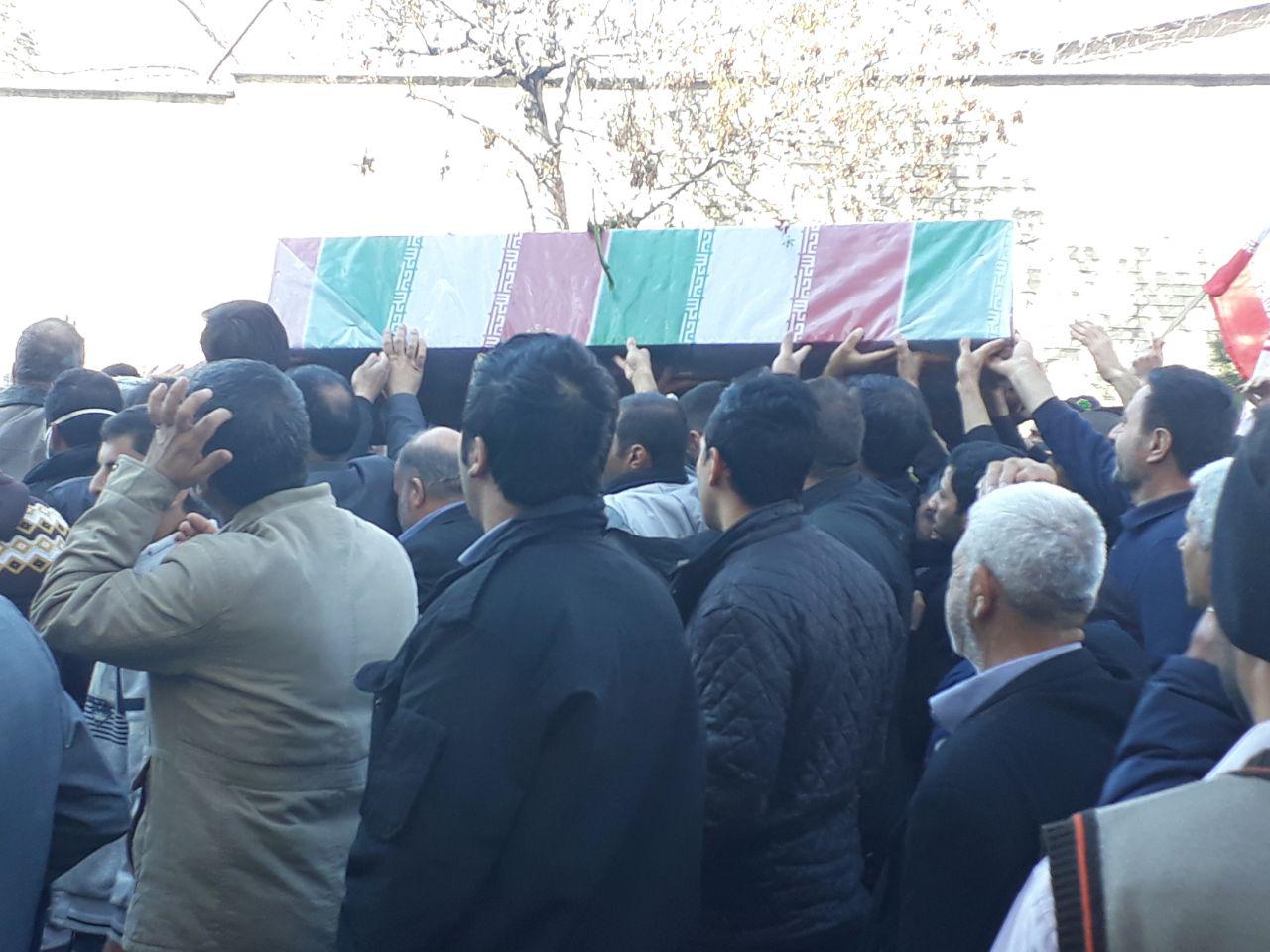 پیکرهای 2 شهید آسمانی در مهرآباد تهران تشییع شد
