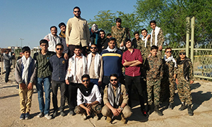 بازدید کاروان حلقه های صالحین شهر اهواز از مرکز فرهنگی دفاع مقدس خرمشهر