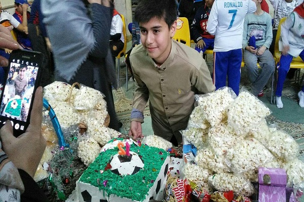 جشن تولد 12 سالگی فرزند شهید مدافع حرم+ عکس