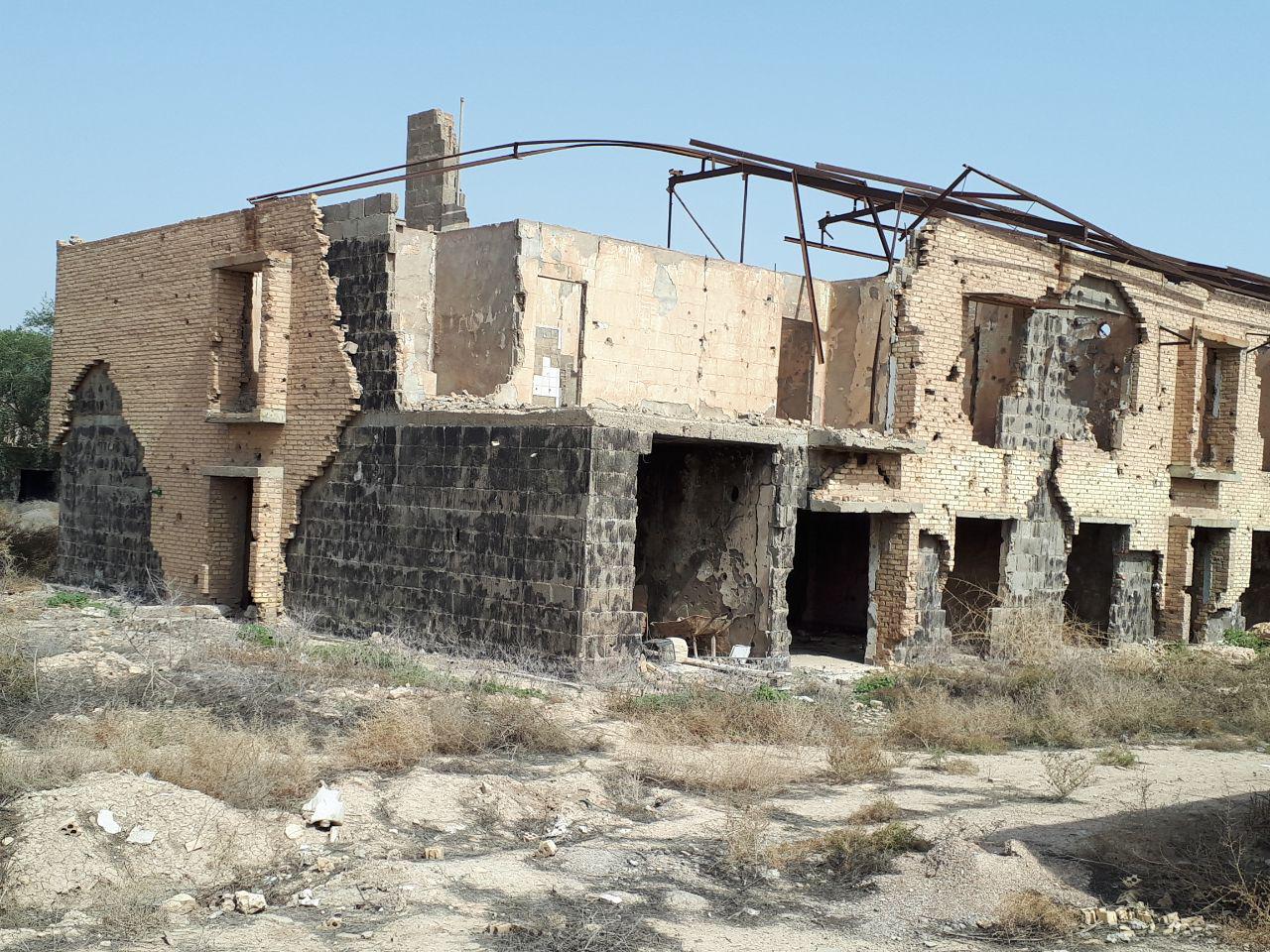 موزه دفاع مقدس آبادان در نقطه صفر مرزی ایران و عراق/ انباری پر از زخم‌های جنگ/ سوله ترکش خورده