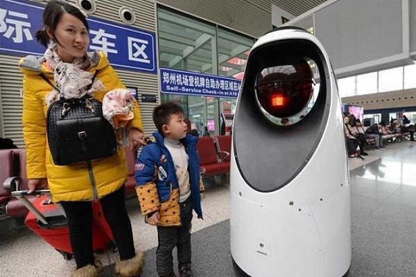 استفاده از پلیس ربات «راهکاری جدید برای تامین امنیت»