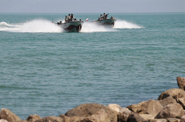 اجرای عملیات نفوذ به ساحل در سومین روز از رزمایش دریایی