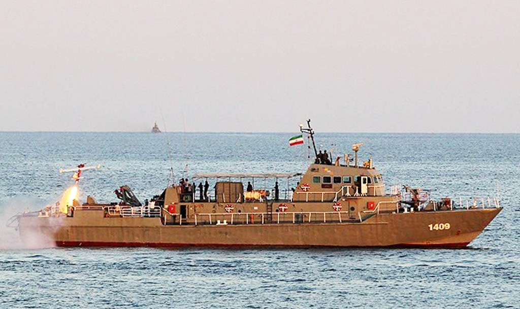 رصد ناوهای آمریکایی در خلیج فارس توسط پهپادهای دریایی سپاه
